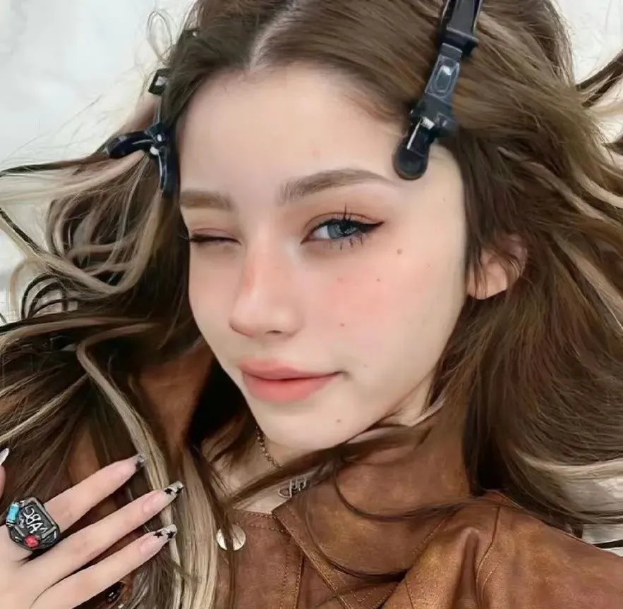爬墙新娘年十八。